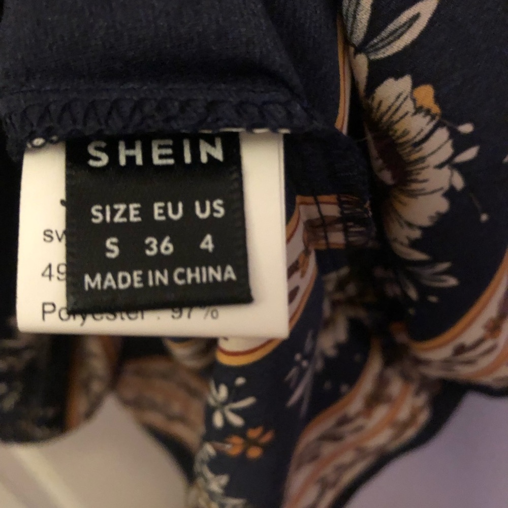 SHEIN floral dress - Picture 3 of 3